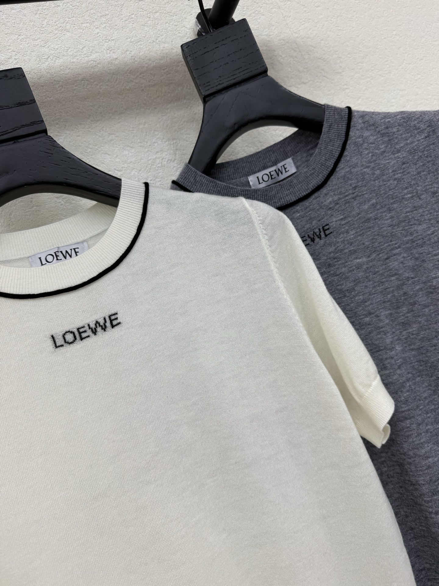 Women's short sleeves